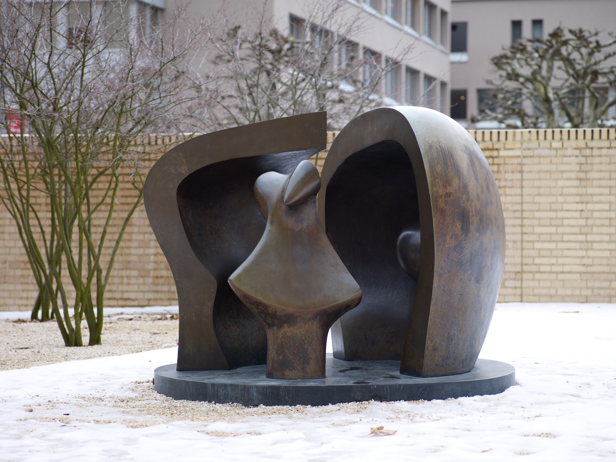 <b>Henry Moore, Figure in a Shelter, 1983</b>