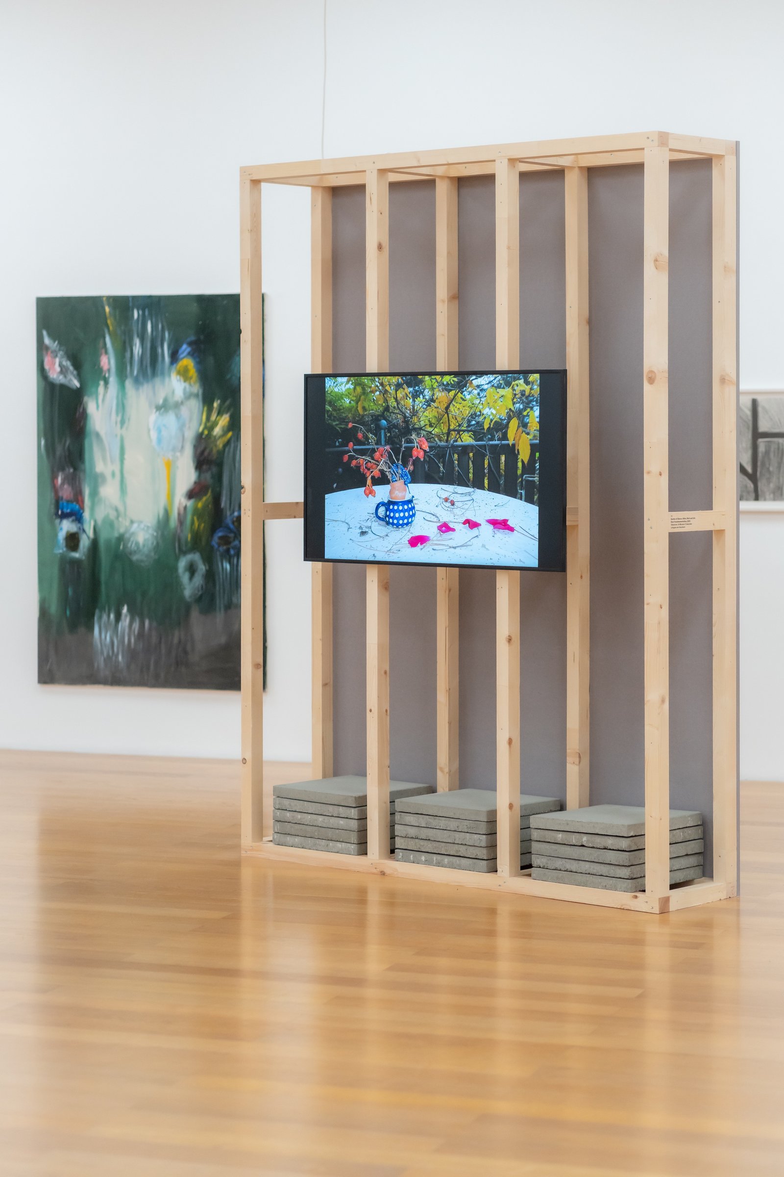 Ansicht der Ausstellung «Im Kontext der Sammlung: Evi Kliemand. Übers Wasser gehen»