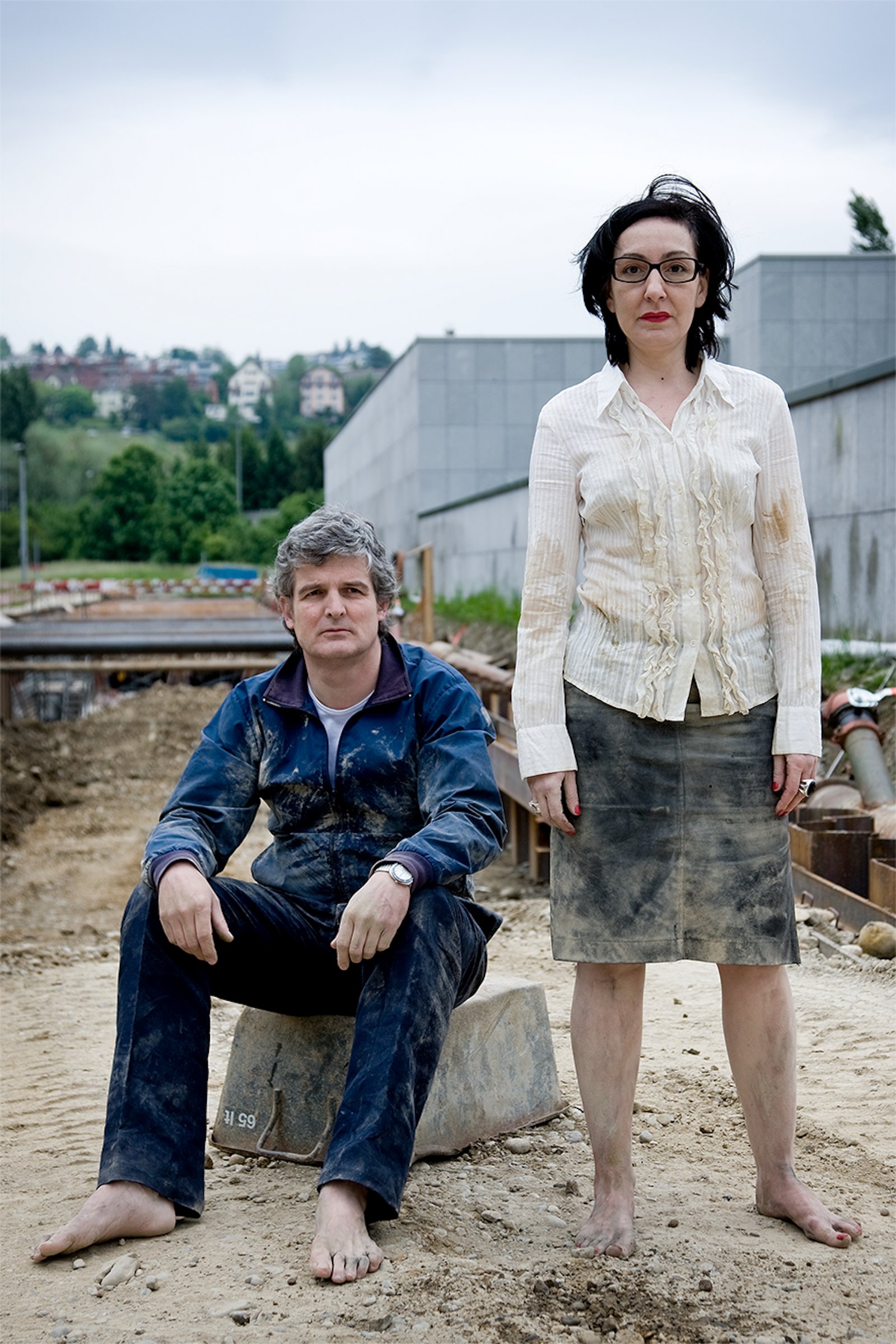 Artwork by RELAX (chiarenza & hauser & co): «die künstlerinnen kurz vor dem höhepunkt ihrer karriere (the artists just before the peak of their career)», 2008