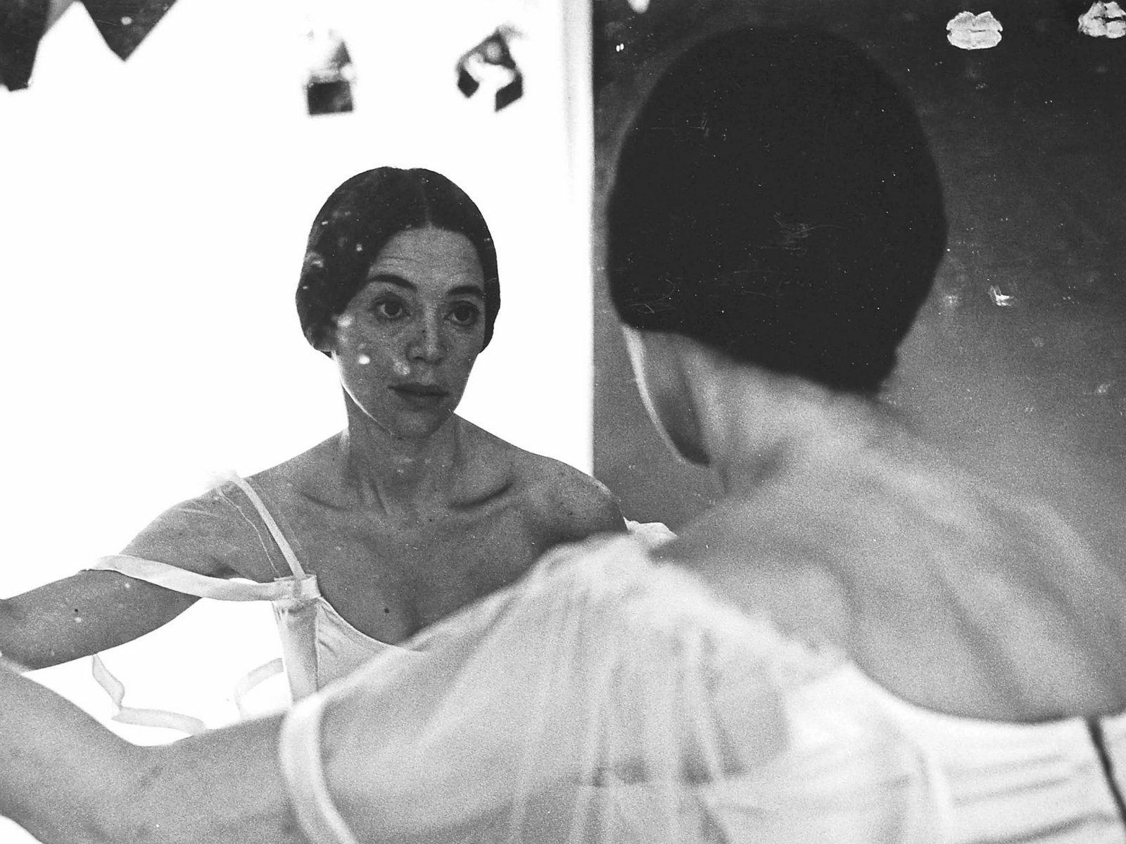 [Translate to Englisch:] Detailansicht der Arbeit «The Two Eleanors (aus der Serie The Ballerina)» von Eleanor Antin