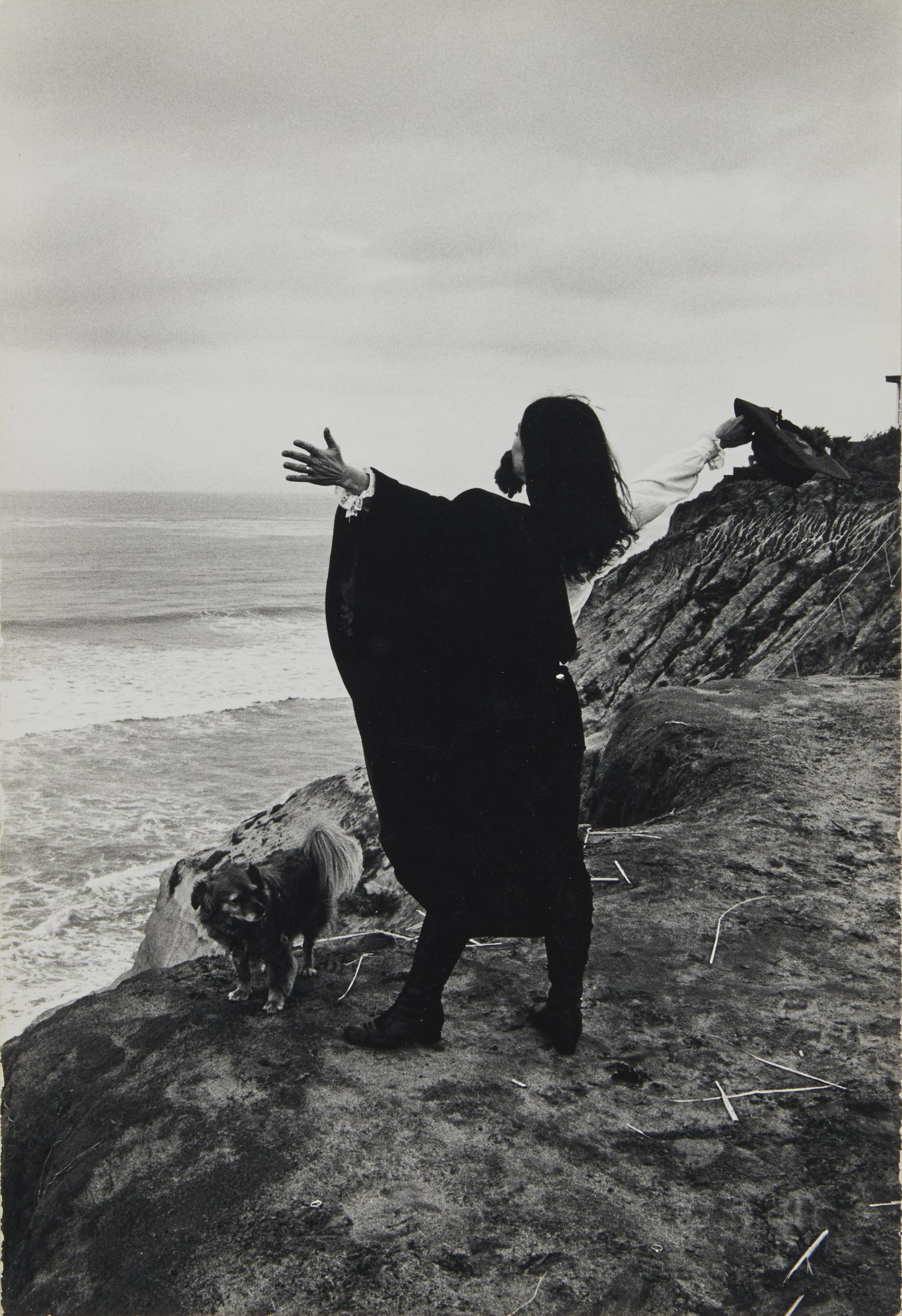 Pictured is the artwork «The King of Solana Beach» by Eleanor Antin
