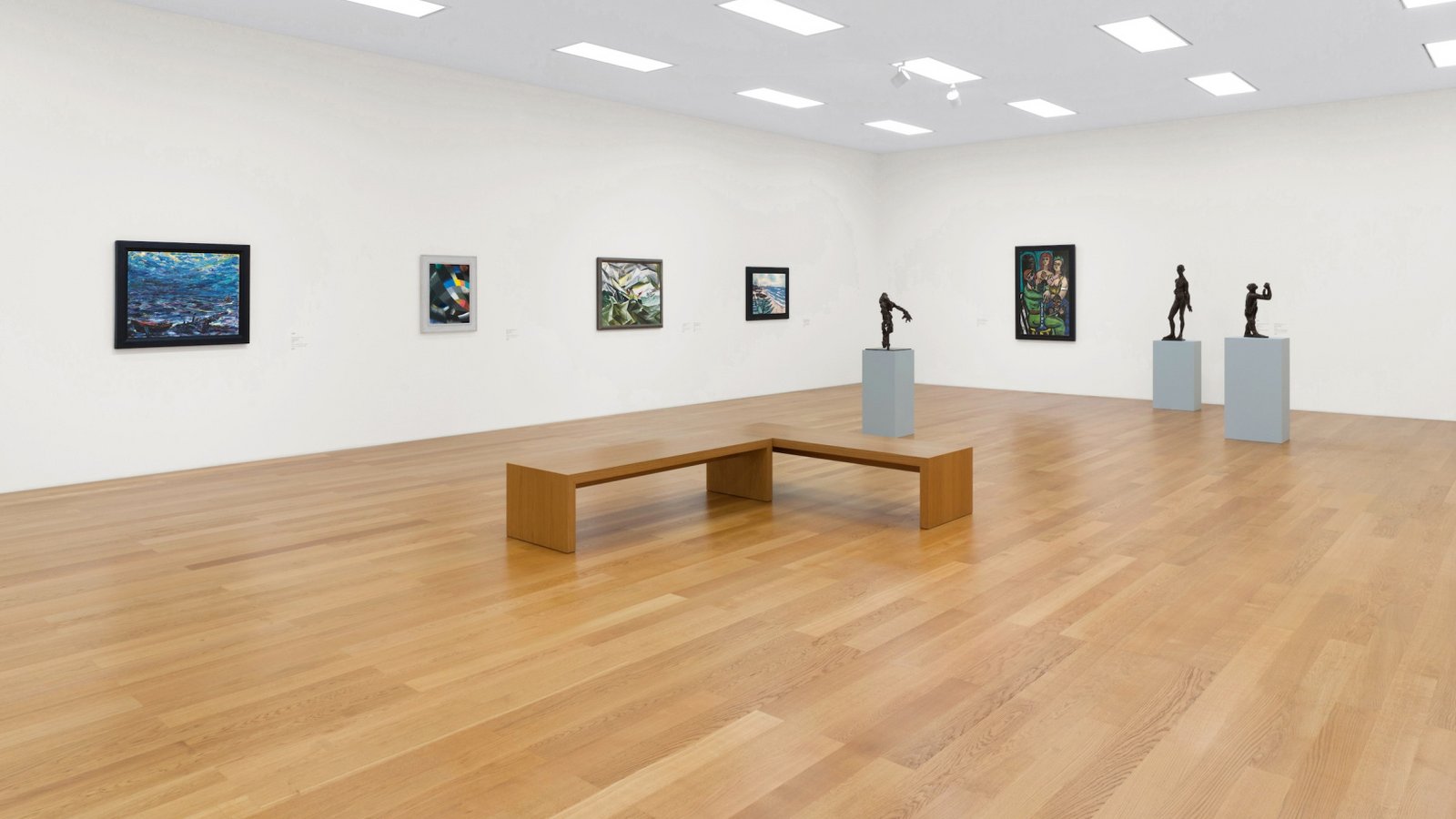 Ansicht verschiedener Arbeiten in der Ausstellung